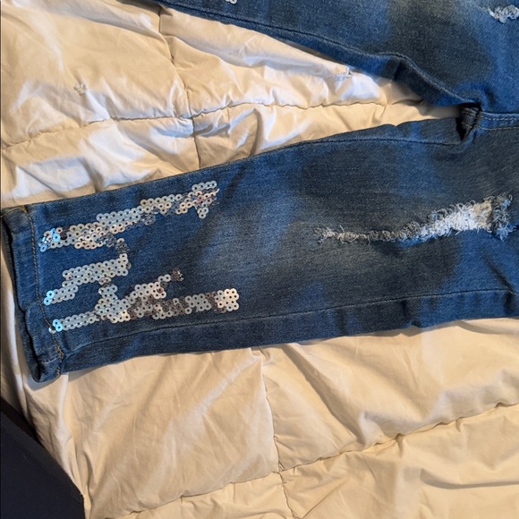 Stylish Blue Jeans with Silver Sequin Accents - Picture 2 of 4